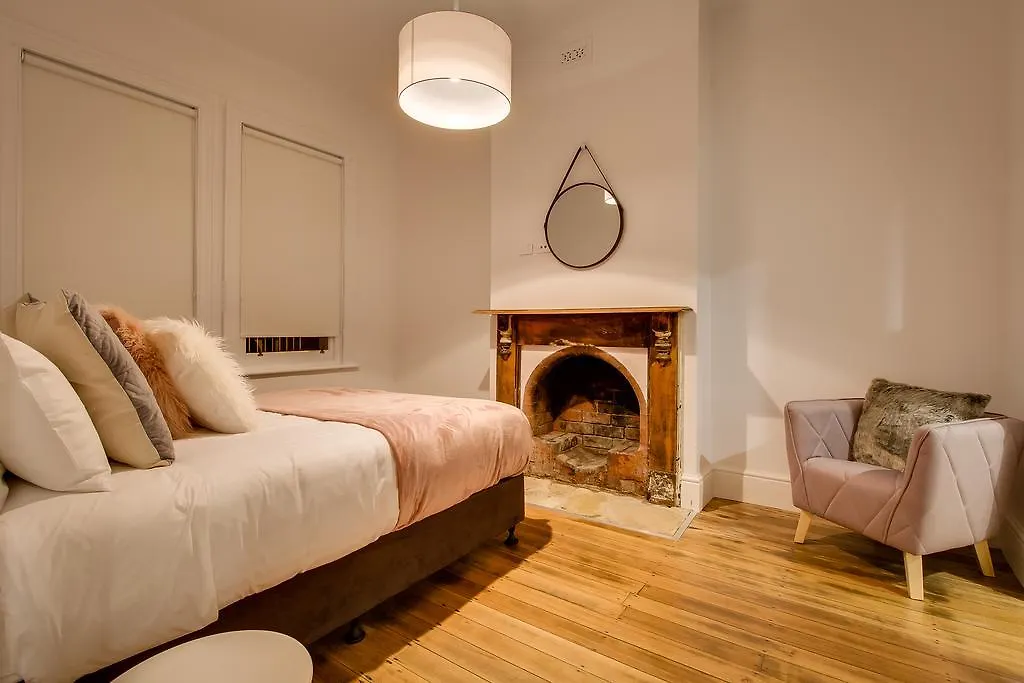 White Room Apartments Hobart