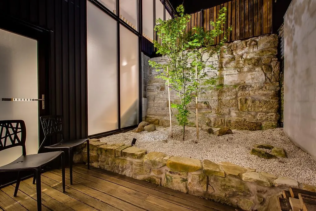 White Room Apartments Hobart